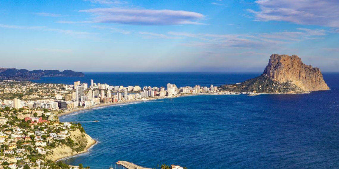 Beeld van het landschap van Calpe